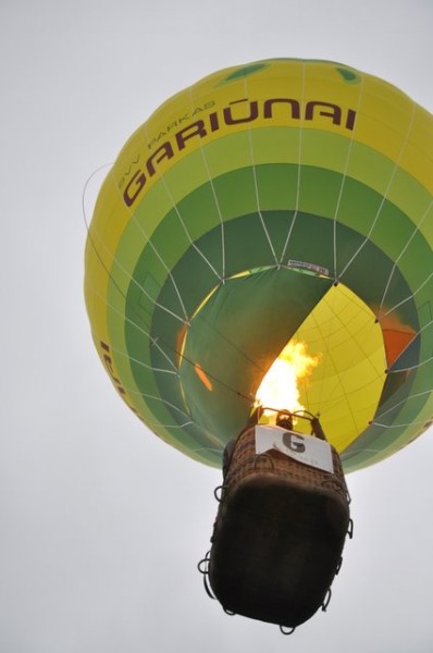 Balony nad miastem