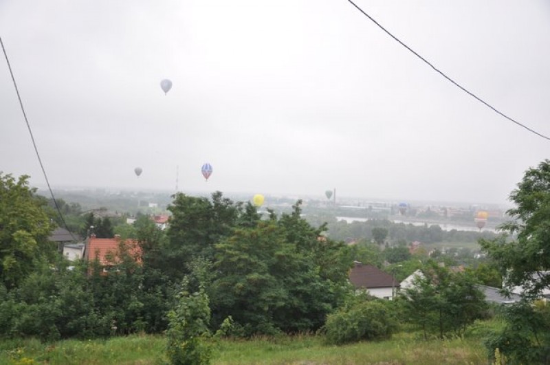 Balony nad miastem