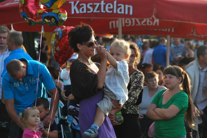 Zabawa dożynkowa w Izbicy Kujawskiej