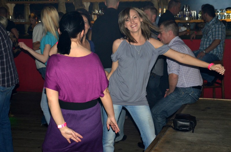 24.09 Sobotnia noc w klubie Piekarnia