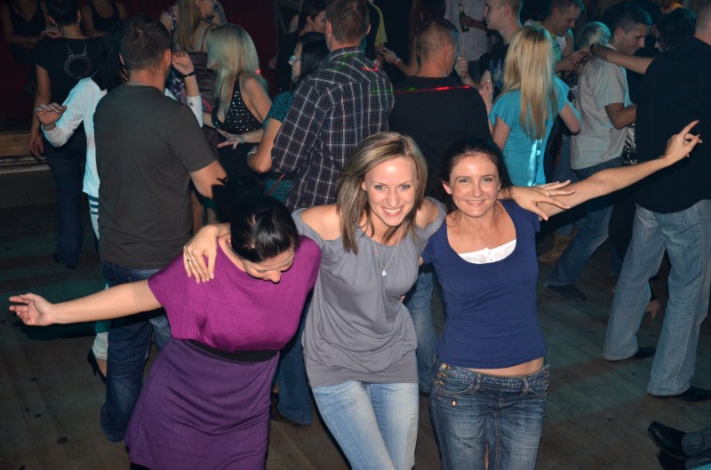 24.09 Sobotnia noc w klubie Piekarnia