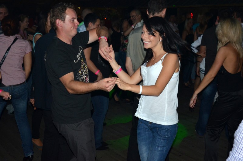 24.09 Sobotnia noc w klubie Piekarnia