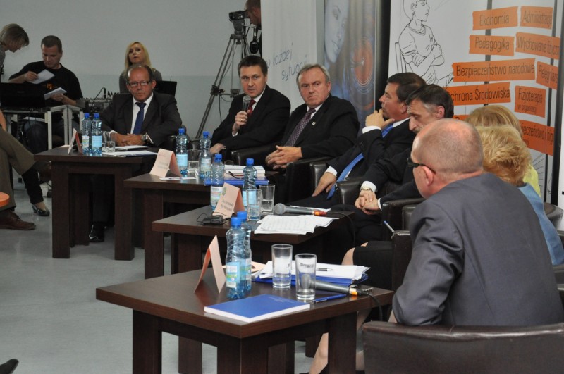 Kto wygrał włocławską debatę?