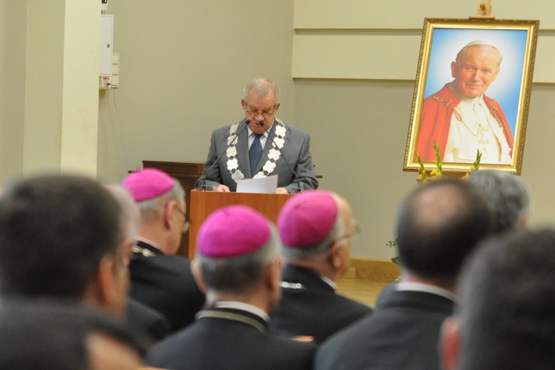To była sesja dla Papieża