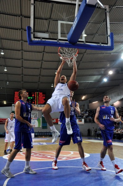 Seria podtrzymana, Basket rozbity