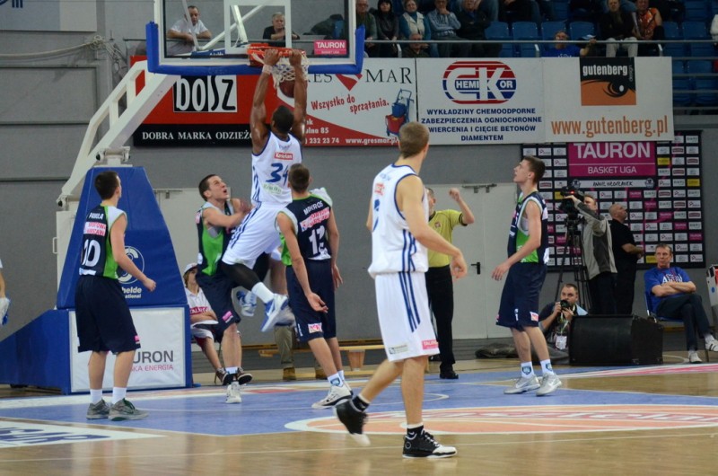 Osłabiony Anwil wygrywa