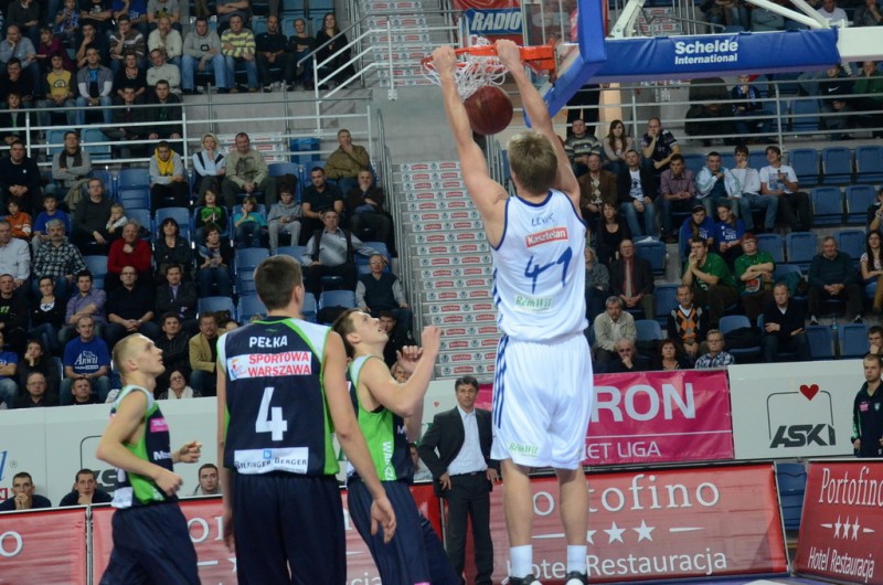 Osłabiony Anwil wygrywa
