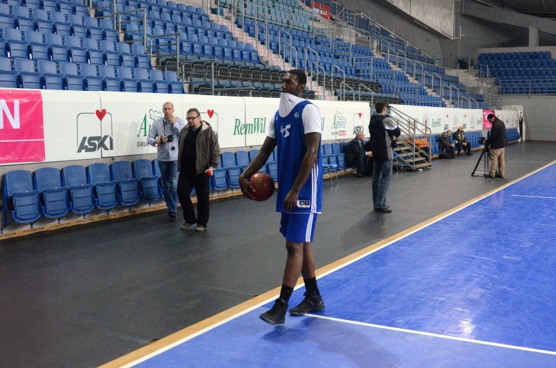 Pokazowy trening Lawrencea Kinnarda