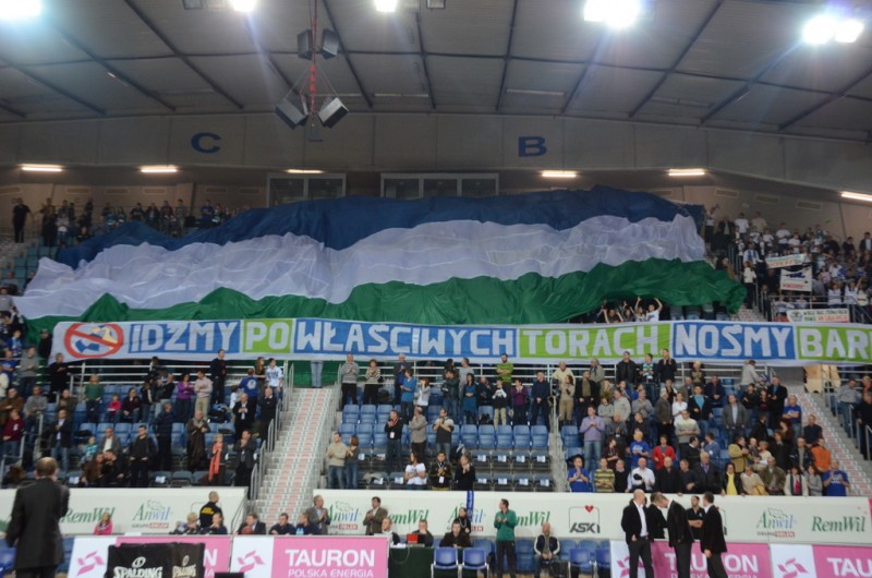 Gorące trybuny Hali Mistrzów