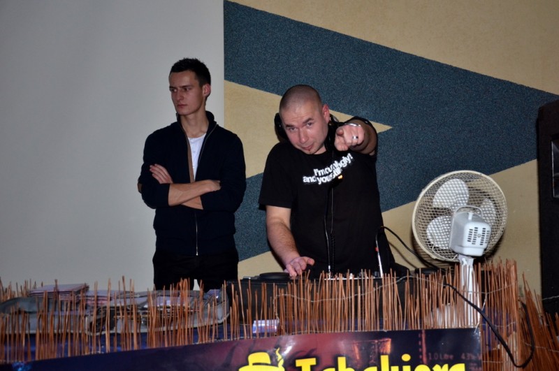 16.12 La Cubana Tabakiera