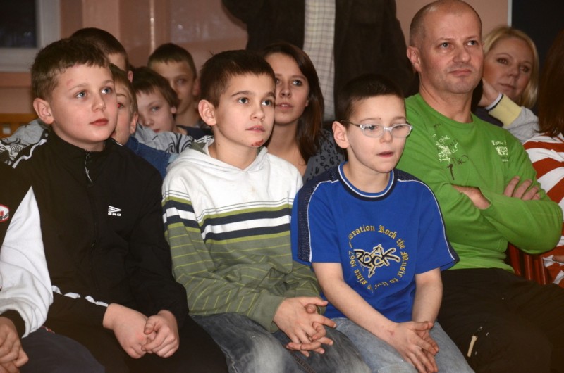 Uczniowie ZSEL zagrali koncert dla domu dziecka