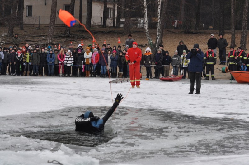 Bezpieczne Ferie 2012 - pokazy ratownictwa