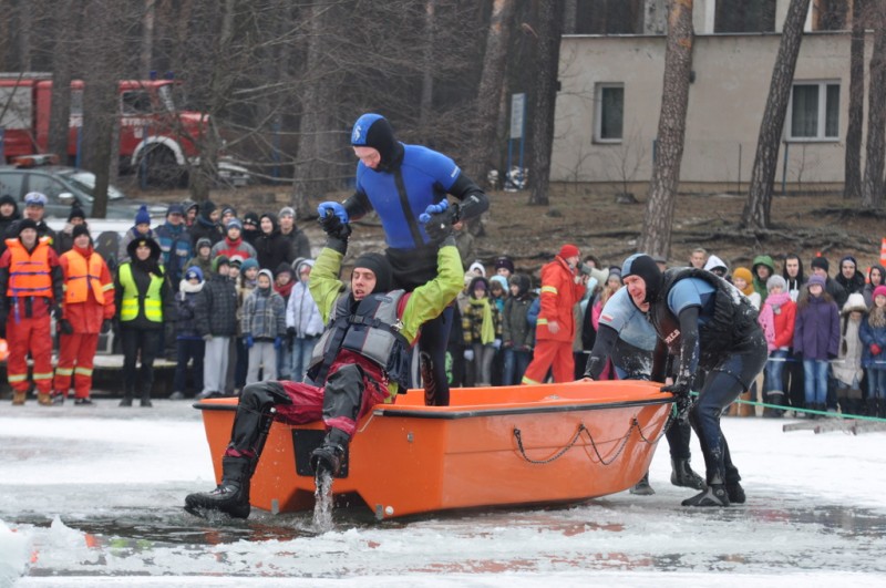Bezpieczne Ferie 2012 - pokazy ratownictwa