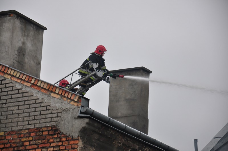 Stracili swój dom! Pożar kamienicy przy Stodólnej