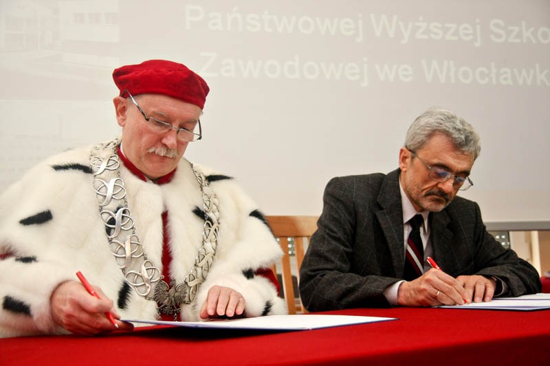 10 lat PWSZ