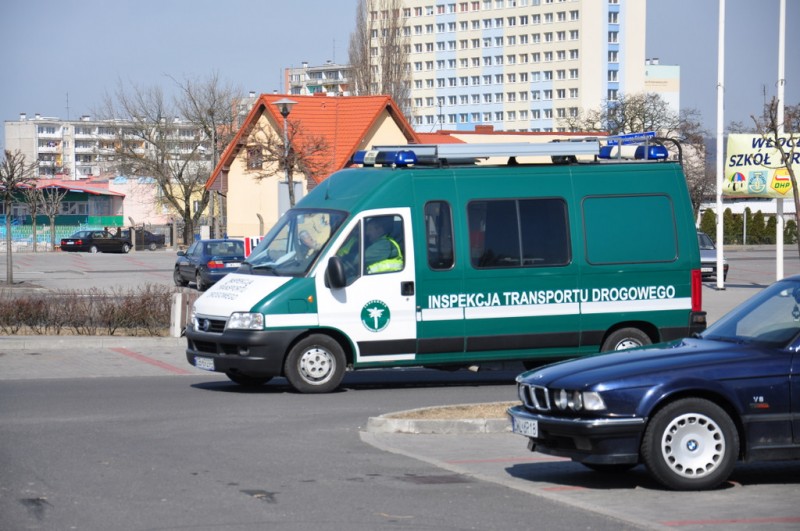 W żółwim tempie przez miasto. Kolejny protest kierowców.