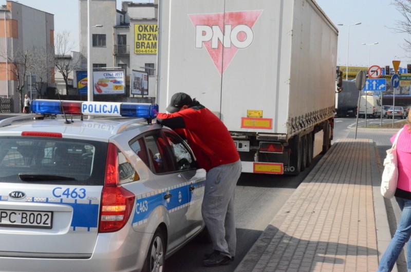 Uwaga na drogach! Wzmożony ruch, niebezpieczne kolizje