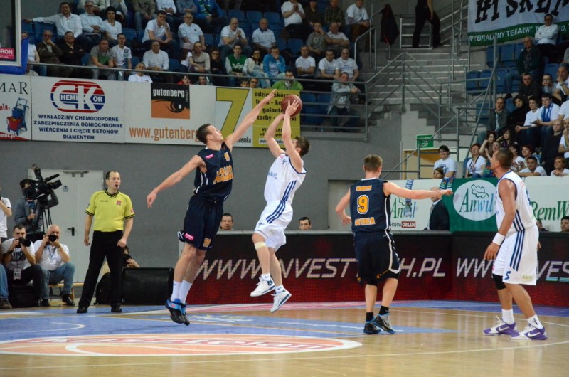 Wielki Szubarga, zwycięski Anwil!