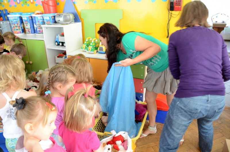 Przedszkolaki z „Ekoludka” wsparli kolegów z domu dziecka
