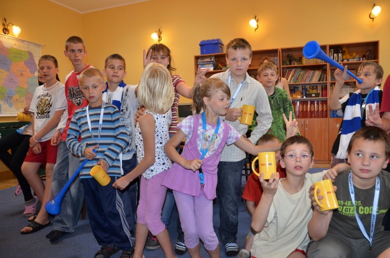 Zobacz, kto wspiera podopiecznych domu dziecka