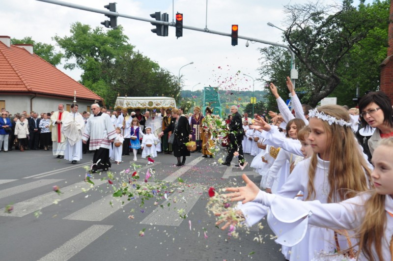 Procesje Bożego Ciała przeszły ulicami Włocławka