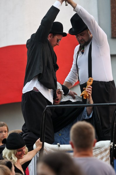 Teatry wyszły na ulicę, czyli Brukarnia 2012 [zdjęcia]