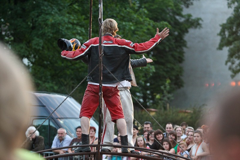Teatry wyszły na ulicę, czyli Brukarnia 2012 [zdjęcia]