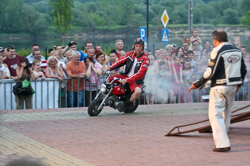 Teatry wyszły na ulicę, czyli Brukarnia 2012 [zdjęcia]