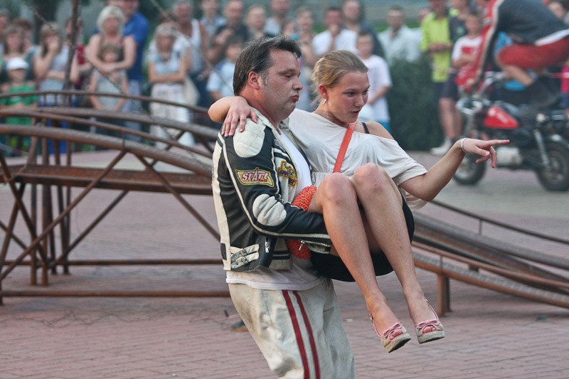 Teatry wyszły na ulicę, czyli Brukarnia 2012 [zdjęcia]