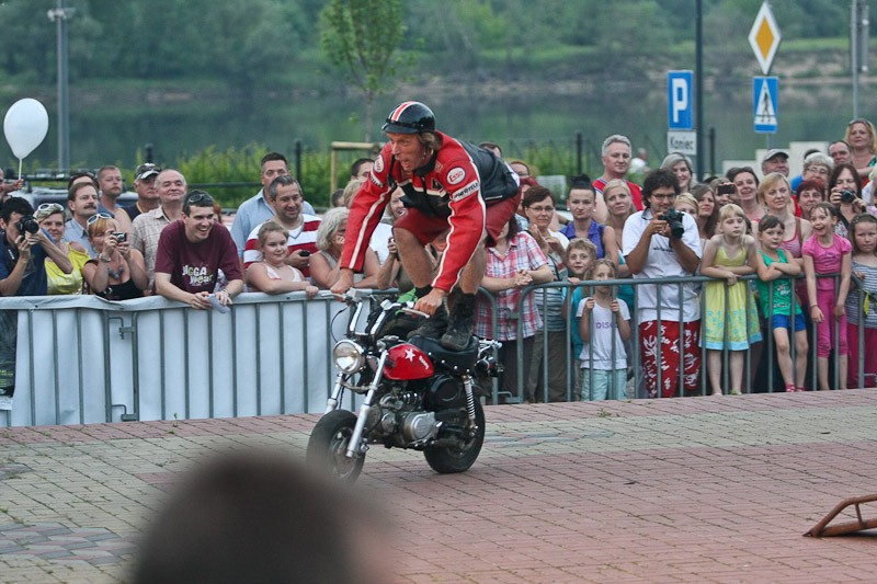 Teatry wyszły na ulicę, czyli Brukarnia 2012 [zdjęcia]