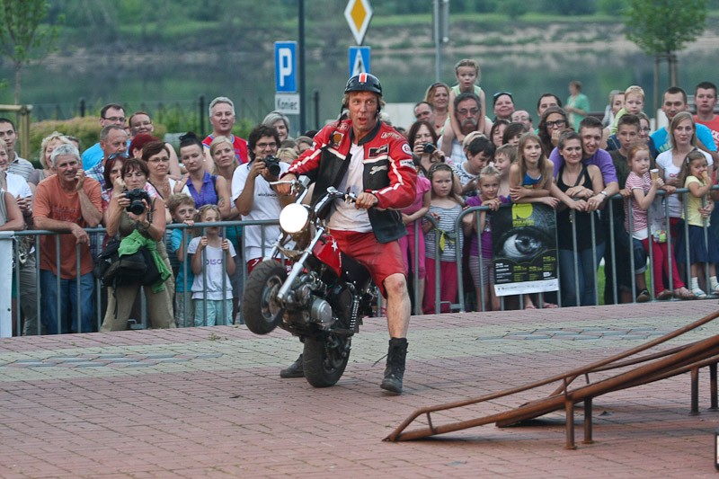 Teatry wyszły na ulicę, czyli Brukarnia 2012 [zdjęcia]