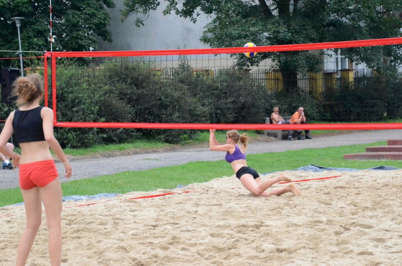 Piękna pogoda, piasek i piękne dziewczyny! Tak było w weekend na Bulwarach