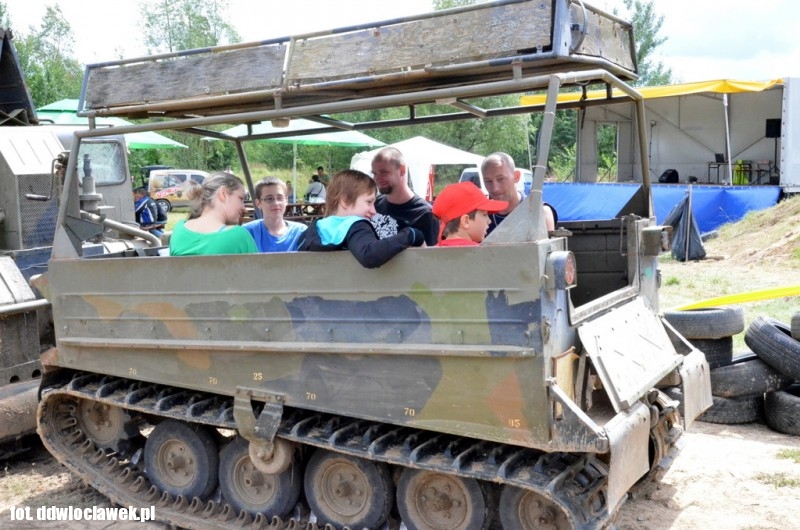 Zlot pojazdów militarnych w Lubrańcu. Zobacz jak było!