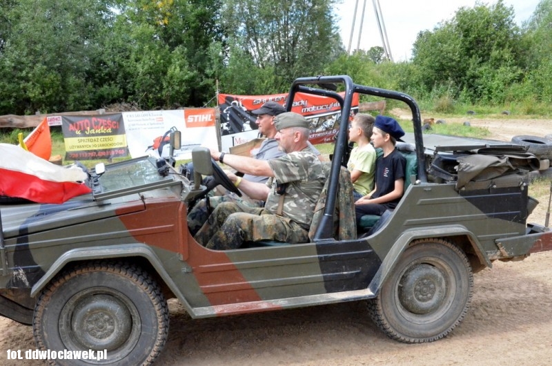 Zlot pojazdów militarnych w Lubrańcu. Zobacz jak było!