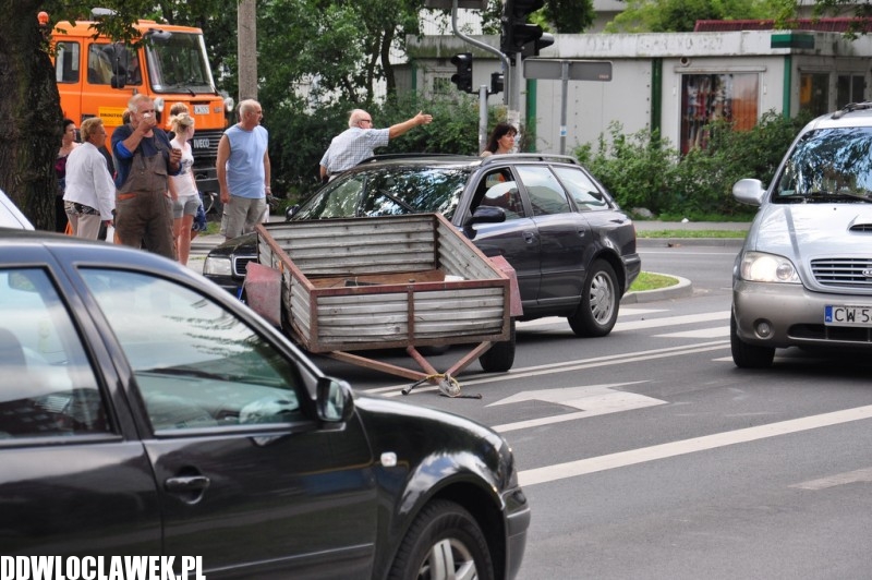 Hondą w przyczepkę. Zobacz zdjęcia...