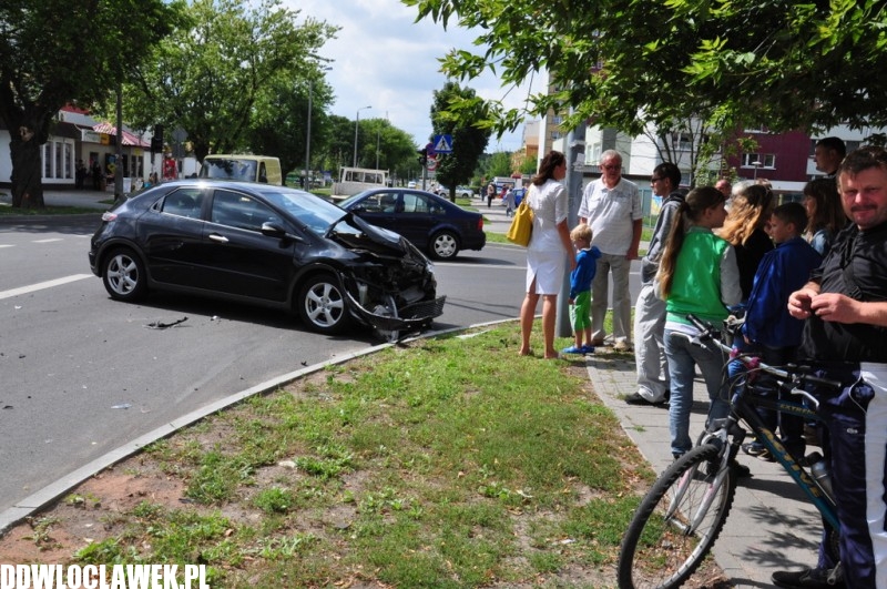 Hondą w przyczepkę. Zobacz zdjęcia...