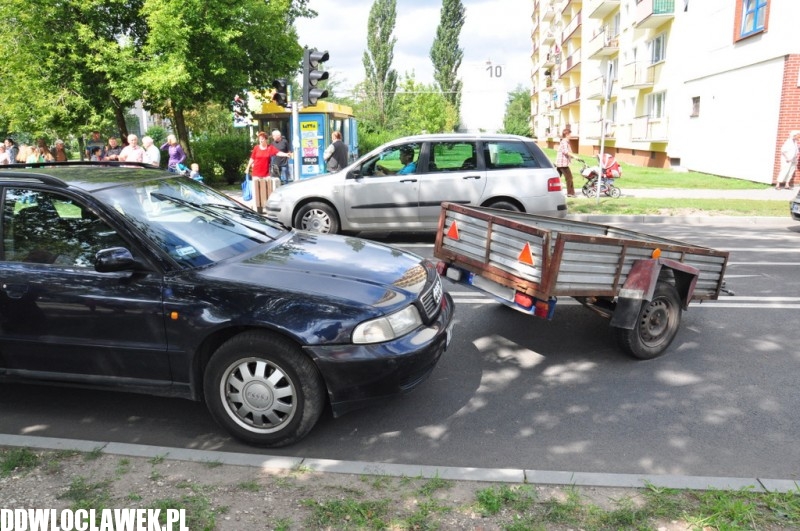 Hondą w przyczepkę. Zobacz zdjęcia...