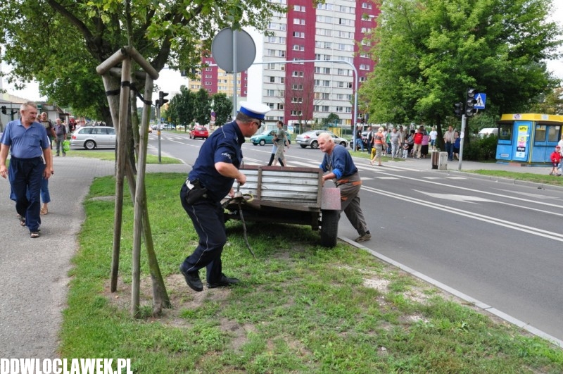 Hondą w przyczepkę. Zobacz zdjęcia...