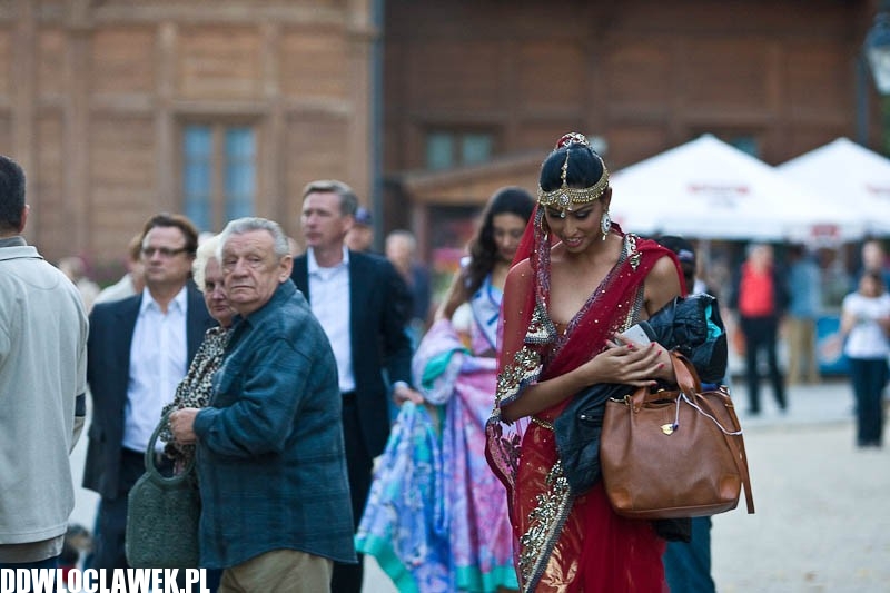 Miss Supranational 2012, część 1