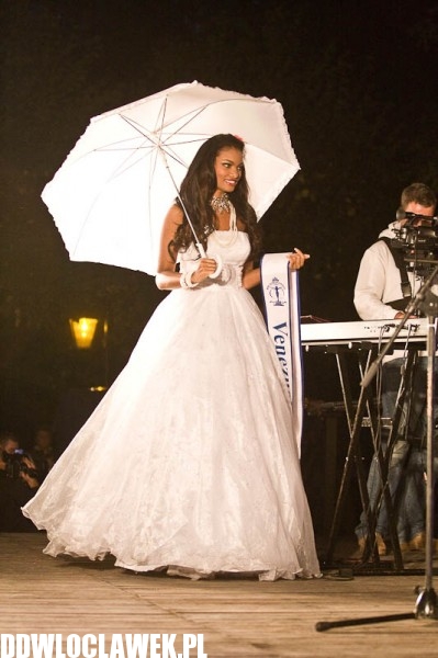 Miss Supranational 2012, część 2