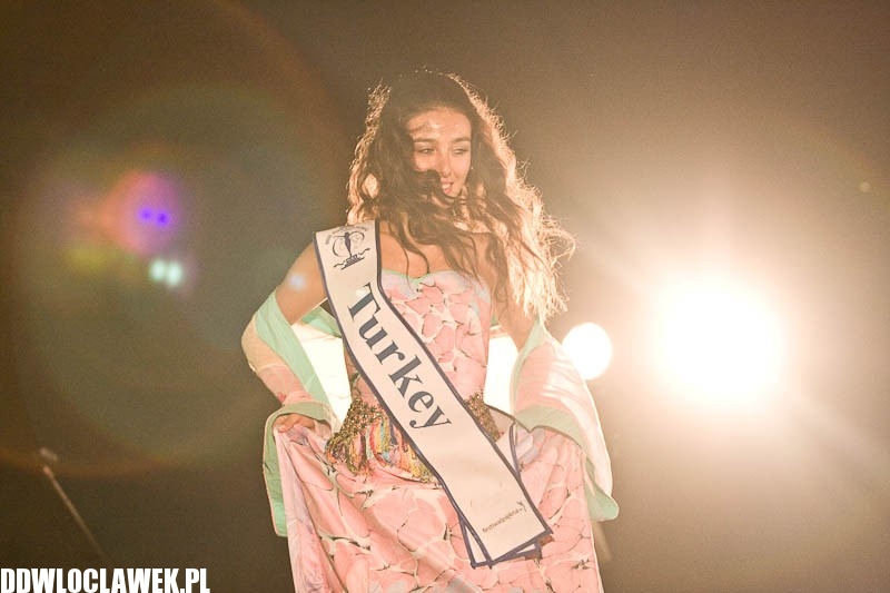 Miss Supranational 2012, część 2