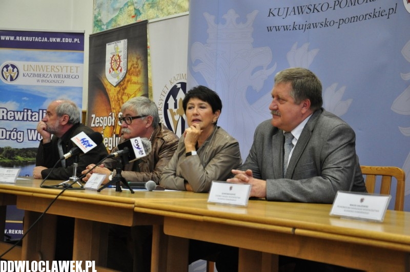 Czy na Wisłę wrócą barki? Szlaki przcierali dziś naukowcy i parlamentarzyści...