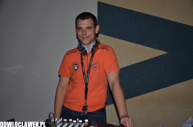 19.10 La Cubana Tabakiera