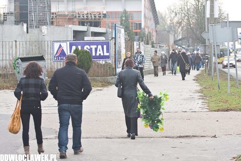 1 listopada na Cmentarzu Komunalnym we Włocławku