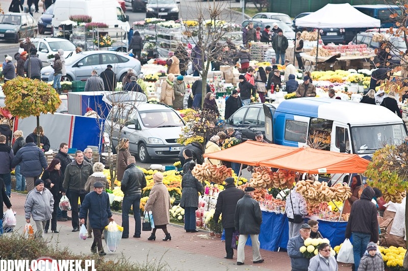 1 listopada na Cmentarzu Komunalnym we Włocławku