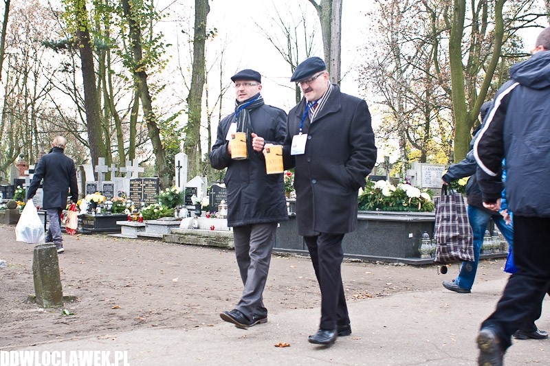 1 listopada na Cmentarzu Komunalnym we Włocławku