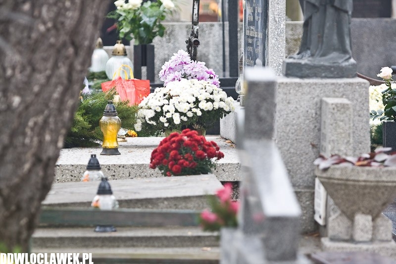 1 listopada na Cmentarzu Komunalnym we Włocławku