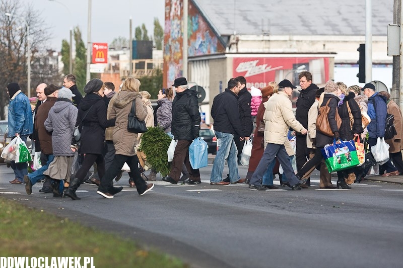 1 listopada na Cmentarzu Komunalnym we Włocławku
