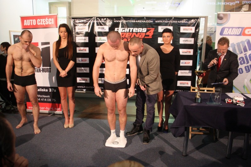 Oficjalne ważenie zawodników przed galą MMA Fighters Arena 4 Atak