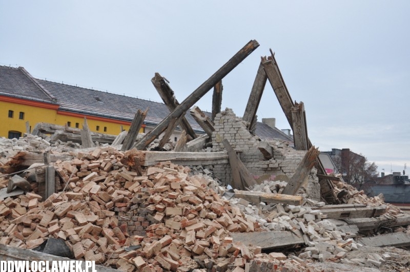 Koniec z objazdami! Budynek przy Stodólnej 80 przestał istnieć...